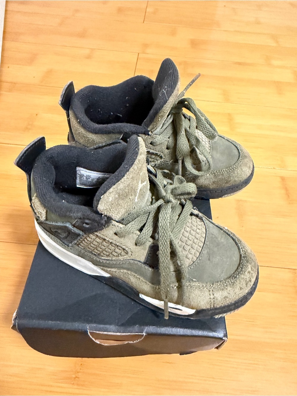 Jordan 4 retro